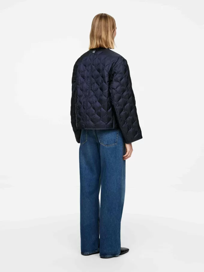 2-in-1-Upcycling-Daunenfutterjacke 2-in-1-Upcycling-Daunenfutterjacke