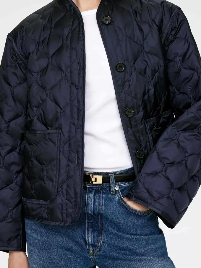 2-in-1-Upcycling-Daunenfutterjacke 2-in-1-Upcycling-Daunenfutterjacke