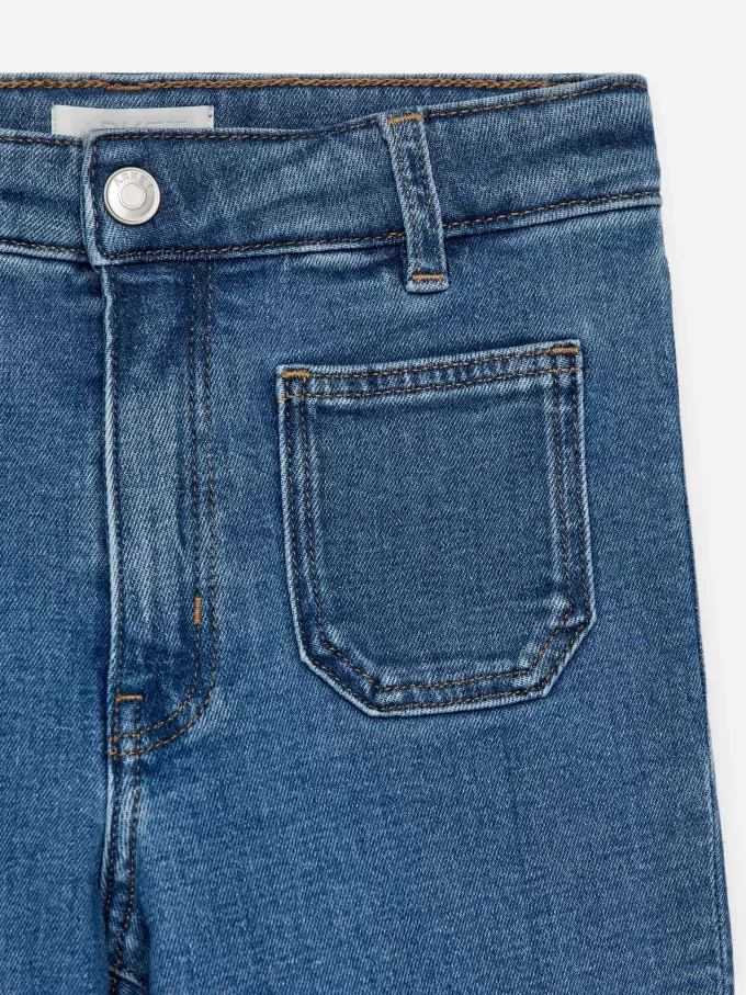 Ausgestellte Jeanshose Ausgestellte Jeanshose