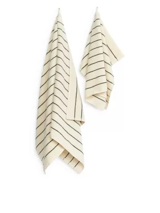 Badetuch 70 x 140 cm Badetuch 70 x 140 cm