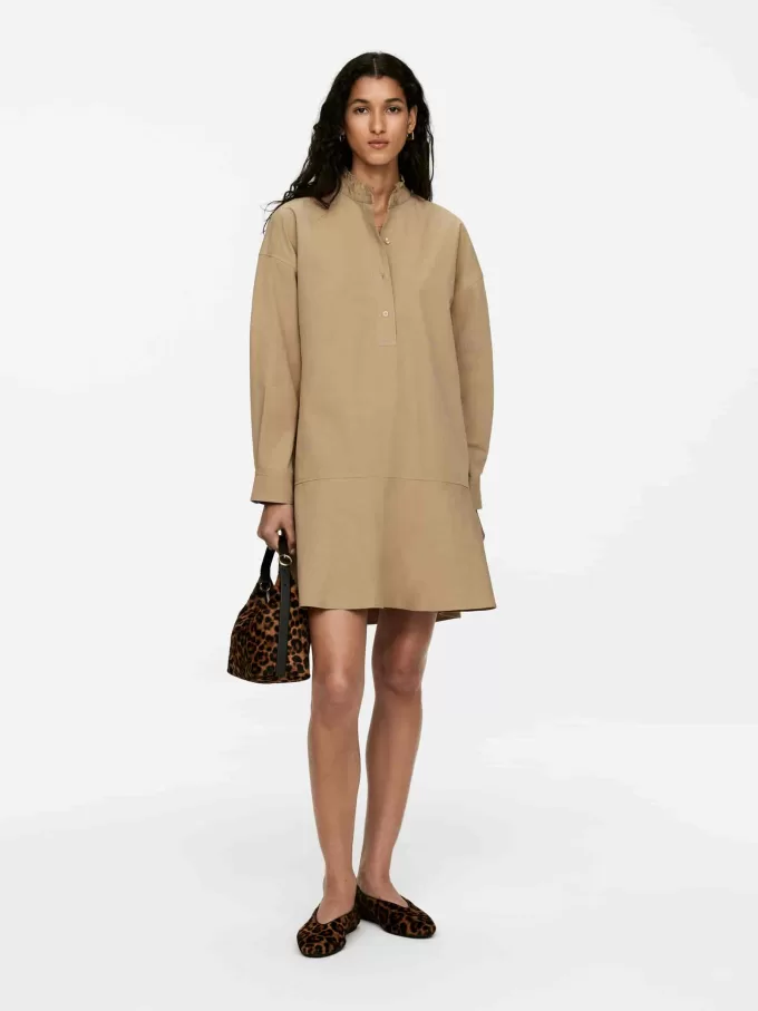 Baumwollkleid mit Rüschendetail Baumwollkleid mit Rüschendetail