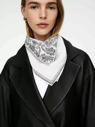 Bedruckter Seidenschal