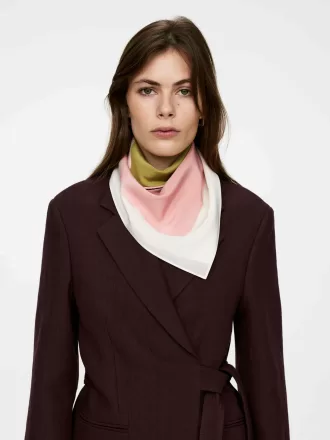 Bedruckter Seidenschal Bedruckter Seidenschal