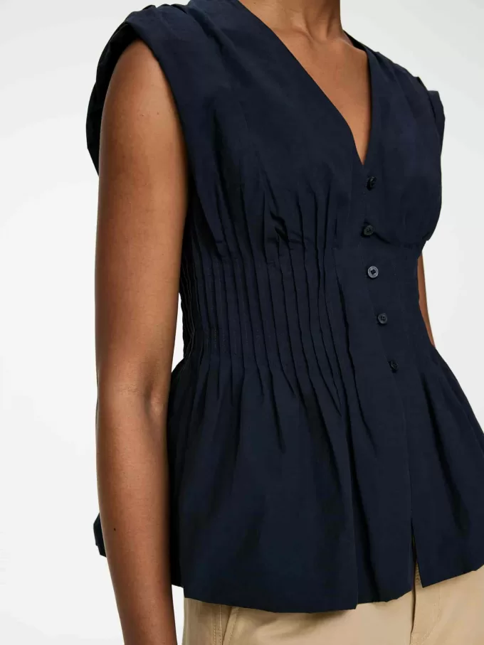 Biesenoberteil mit Blasensaum Biesenoberteil mit Blasensaum