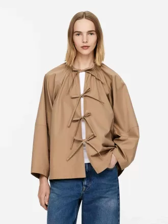 Bluse zum Binden vorne