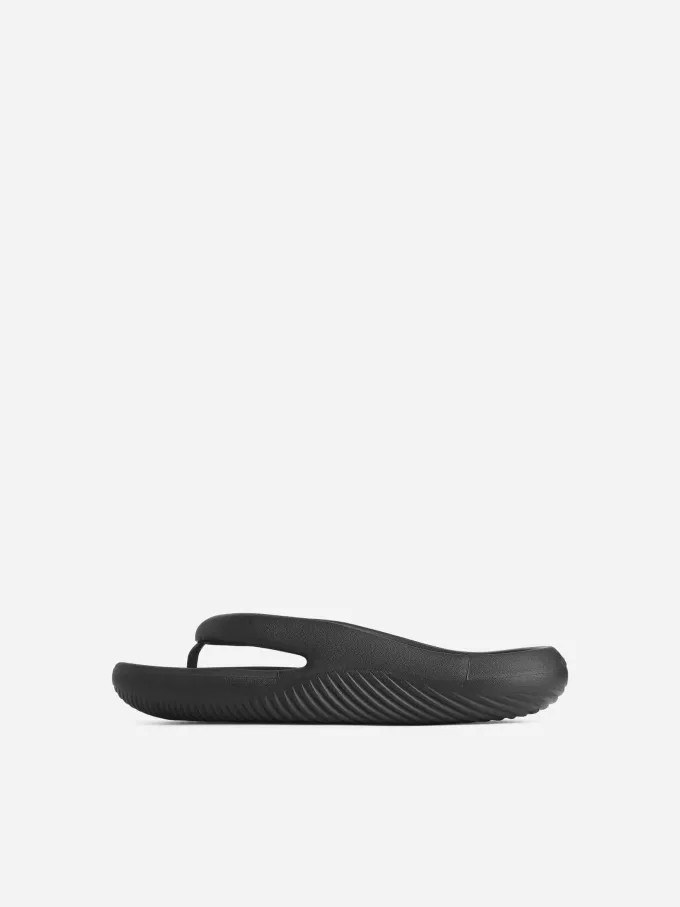 Crocs Mellow Recovery Flip-Flops Crocs Mellow Recovery Flip-Flops