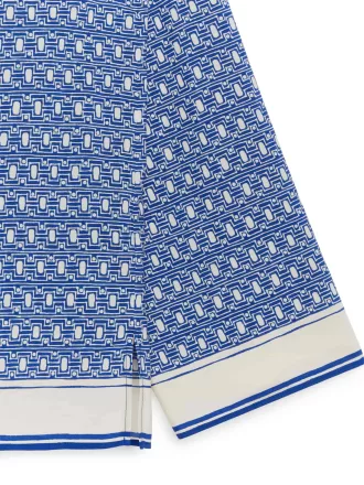 Entspanntes Resort-Shirt