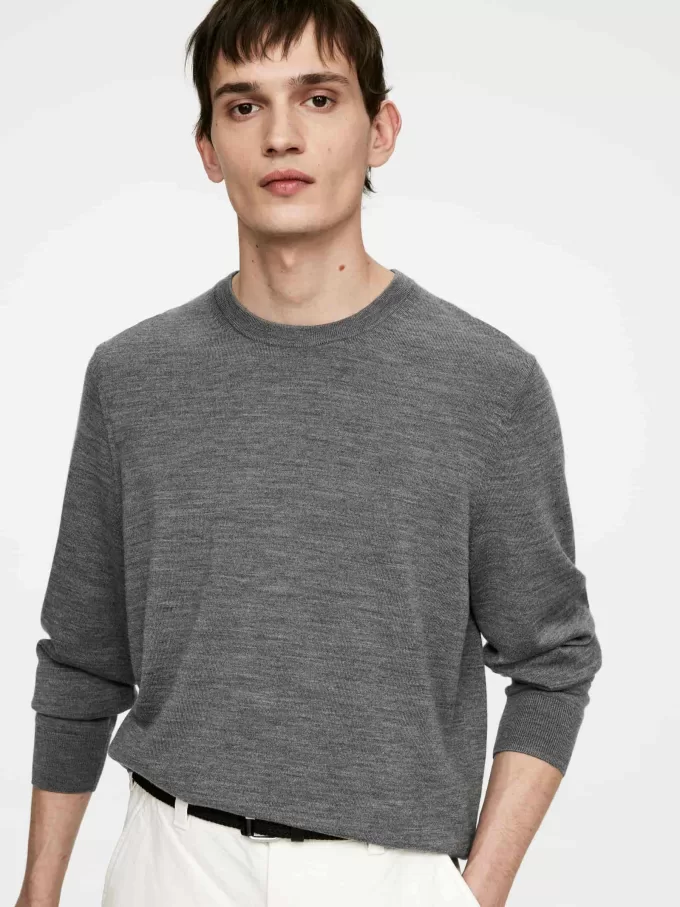 Feinstrickpullover aus Merinowolle Feinstrickpullover aus Merinowolle