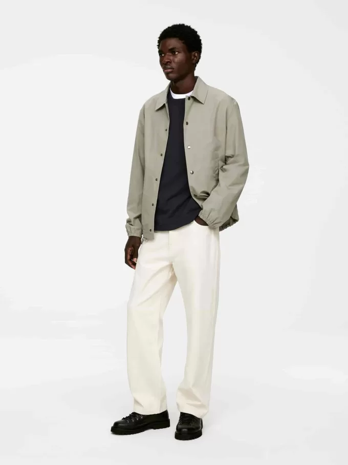 Gerade geschnittenes Sweatshirt Gerade geschnittenes Sweatshirt