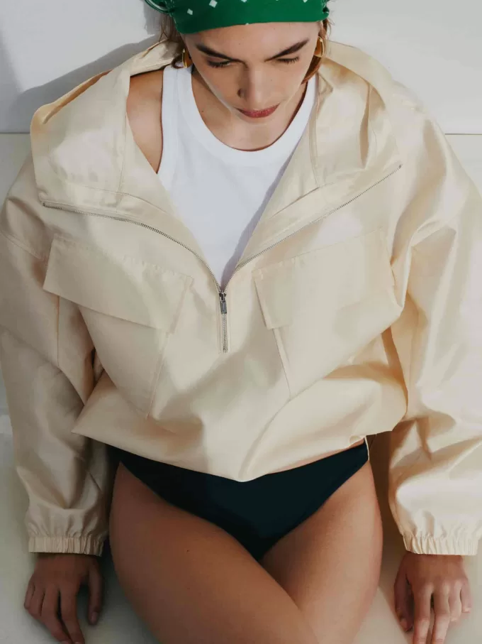 Anorak mit Kapuze Anorak mit Kapuze