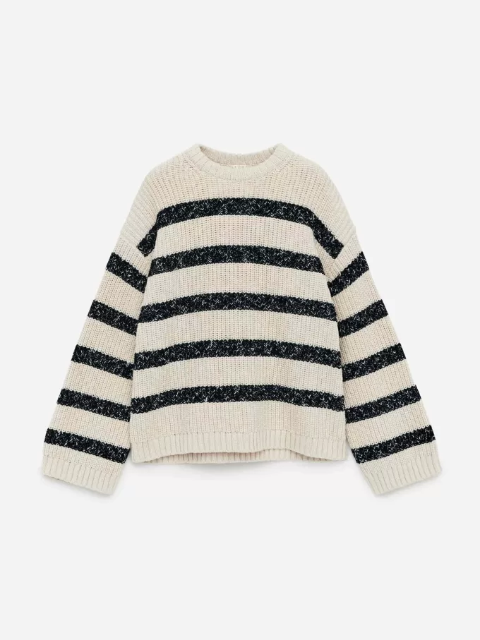 Gestrickter Baumwollpullover Gestrickter Baumwollpullover