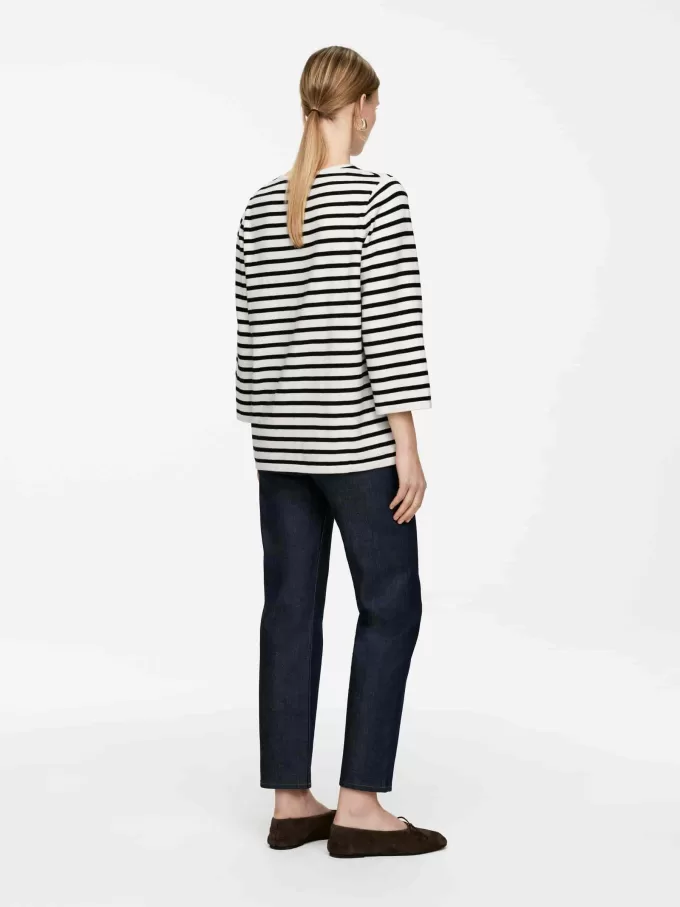 Gestrickter Baumwollpullover Gestrickter Baumwollpullover