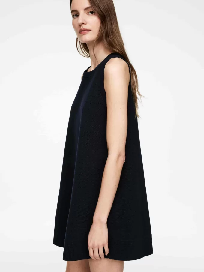 Gestricktes A-Linien-Kleid Gestricktes A-Linien-Kleid