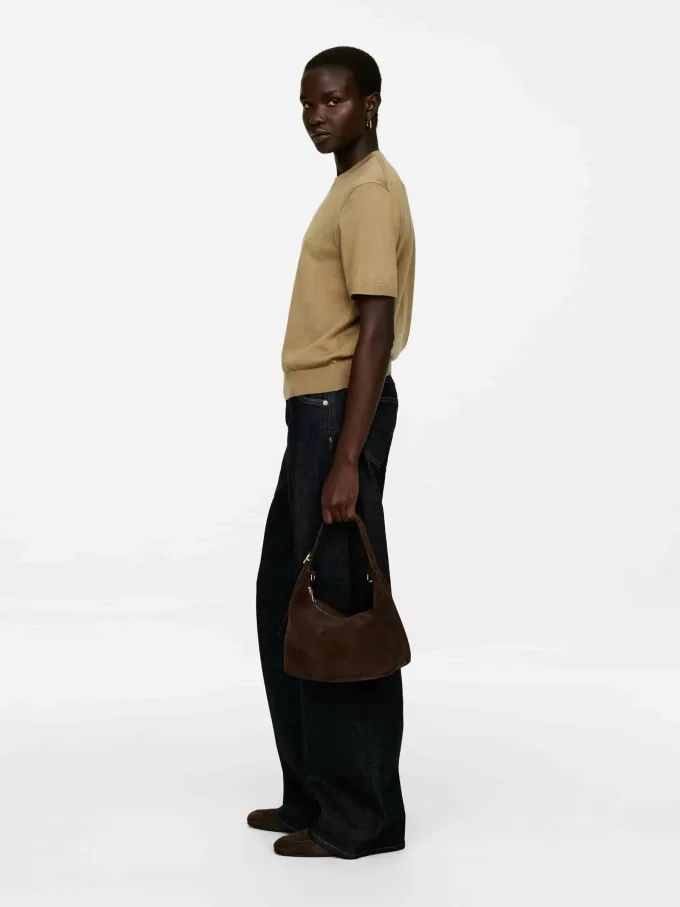 Gestricktes T-Shirt aus Merinowolle Gestricktes T-Shirt aus Merinowolle