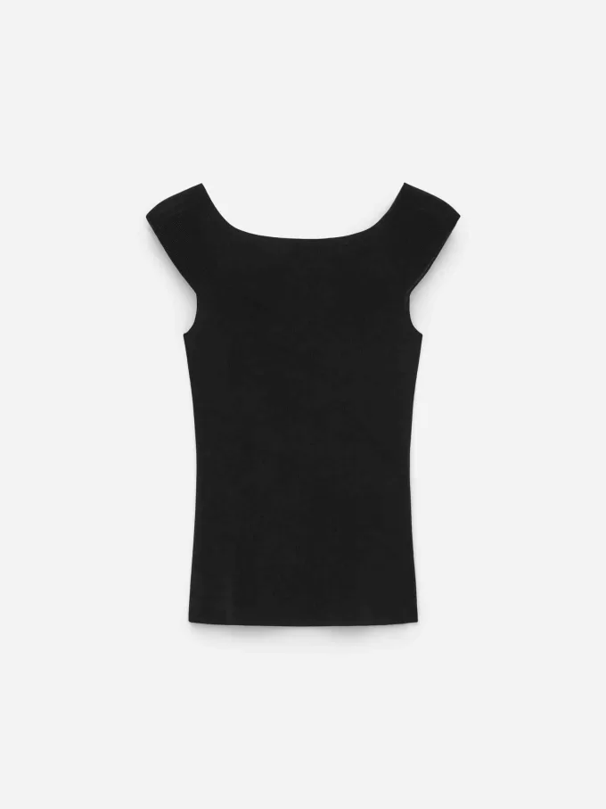 Gestricktes schulterfreies Oberteil