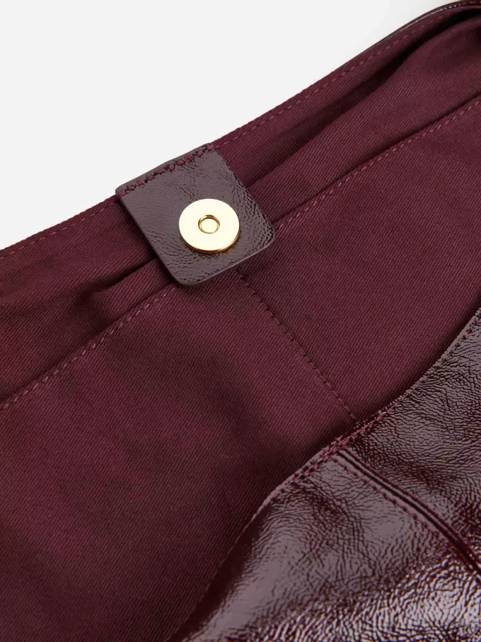 Glänzende Ledertasche Glänzende Ledertasche