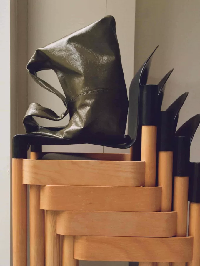 Glänzende Ledertasche Glänzende Ledertasche