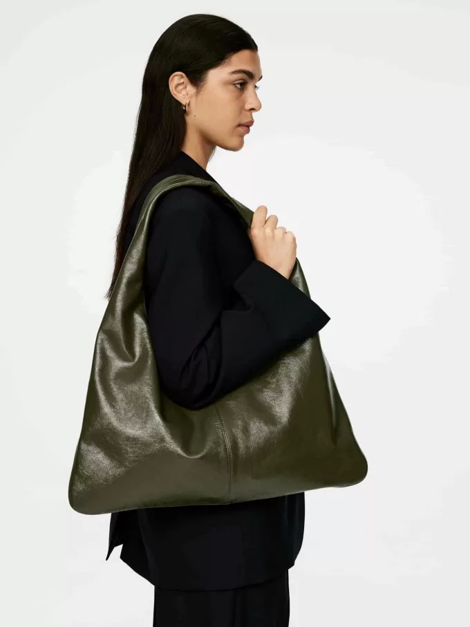 Glänzende Ledertasche Glänzende Ledertasche