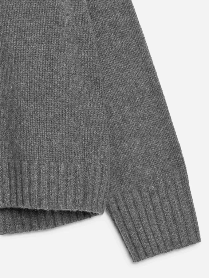 Grober Pullover aus Kaschmirwolle Grober Pullover aus Kaschmirwolle