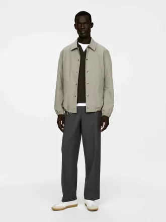 Hose aus Wolle mit Kordelzug