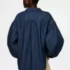 Jeansbluse mit voluminösen Ärmeln Jeansbluse mit voluminösen Ärmeln