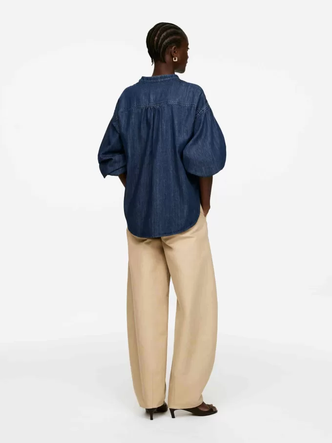 Jeansbluse mit voluminösen Ärmeln Jeansbluse mit voluminösen Ärmeln