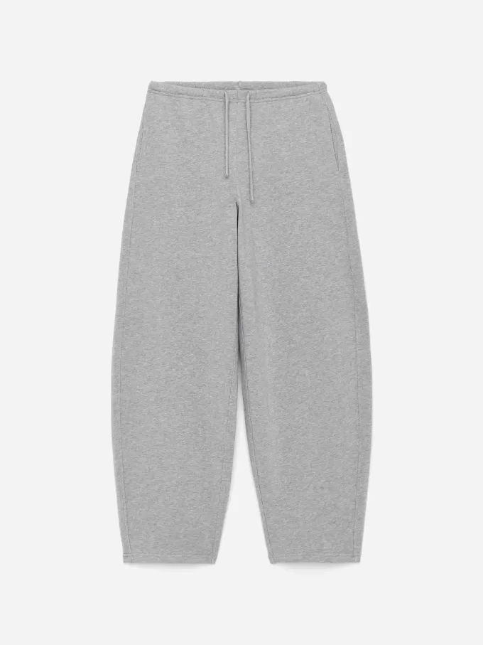 Jogginghose mit ausgestelltem Bein Jogginghose mit ausgestelltem Bein