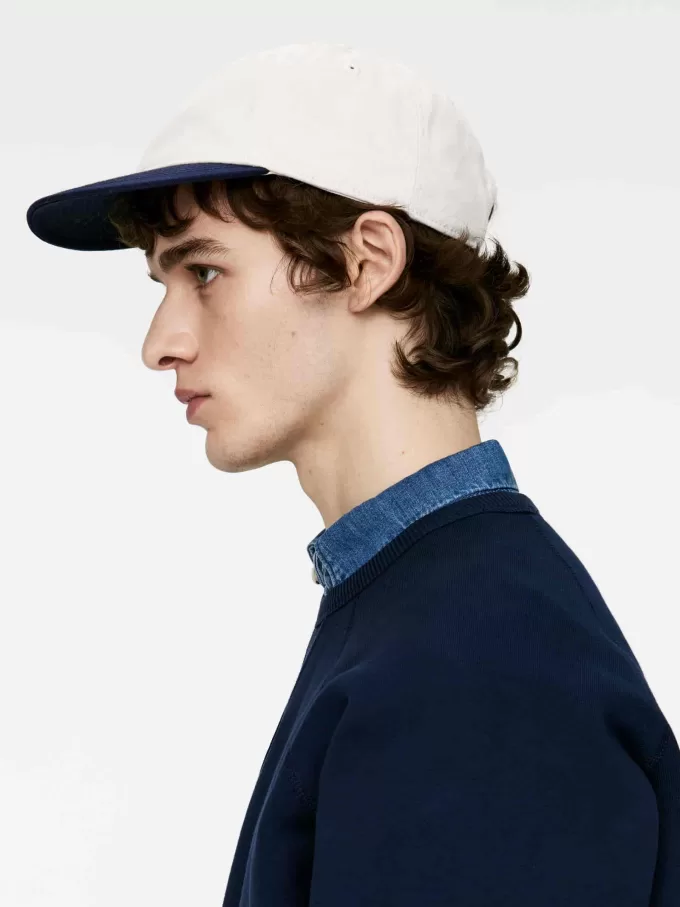 Kappe in Kontrastfarbe Kappe in Kontrastfarbe