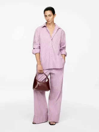 Kastenförmige Ledertasche Kastenförmige Ledertasche