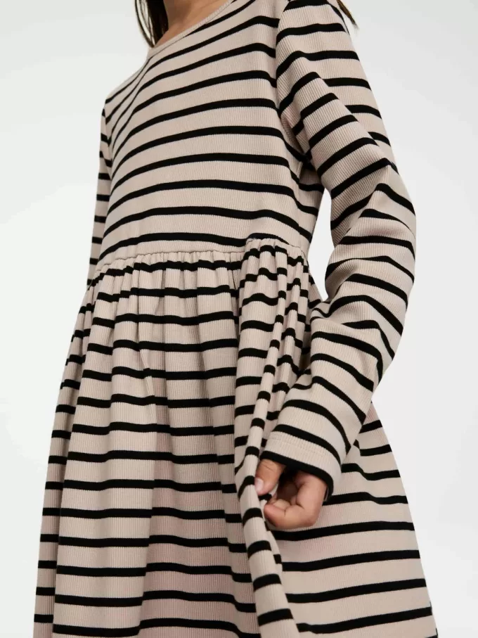 Kleid aus Baumwollripp Kleid aus Baumwollripp