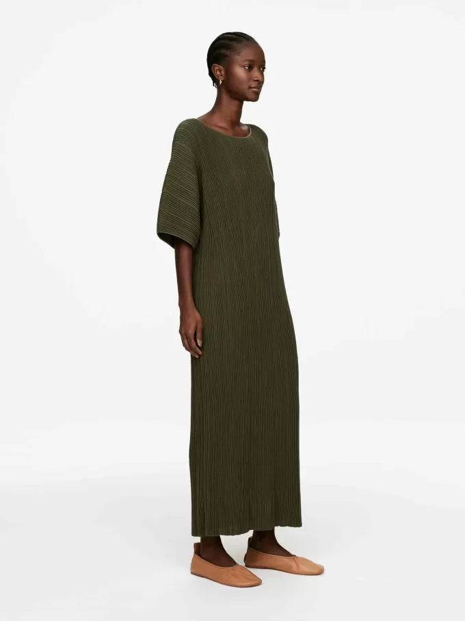 Kleid aus Rippstrick Kleid aus Rippstrick