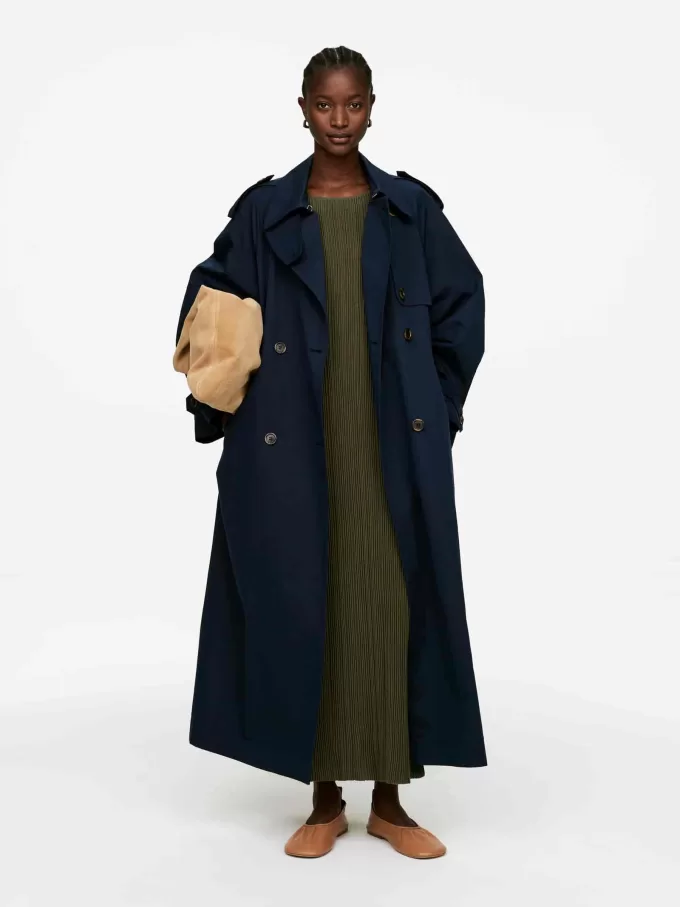 Kleid aus Rippstrick Kleid aus Rippstrick