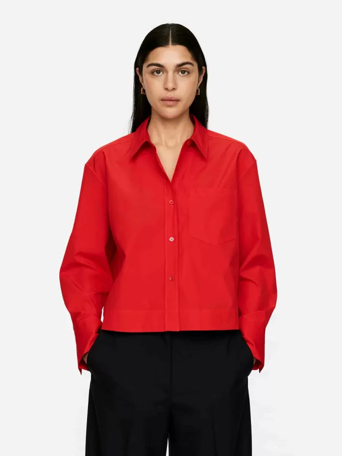 Kurz geschnittenes Baumwollhemd Kurz geschnittenes Baumwollhemd