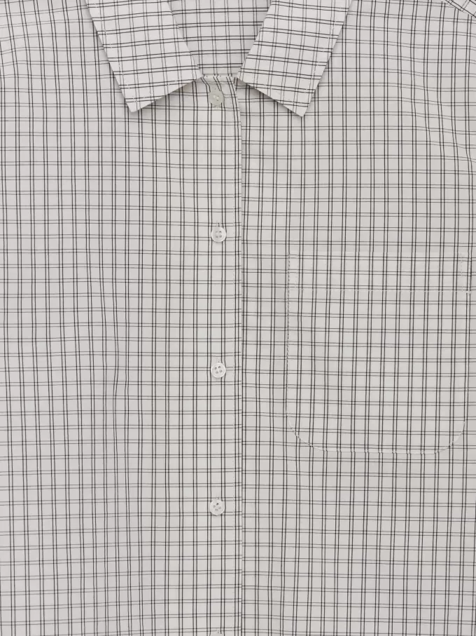 Kurz geschnittenes Baumwollhemd Kurz geschnittenes Baumwollhemd