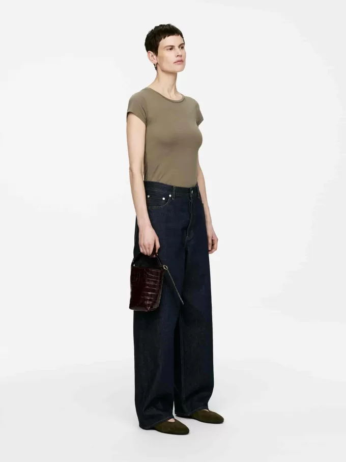 LUNA Tailliertes T-Shirt LUNA Tailliertes T-Shirt