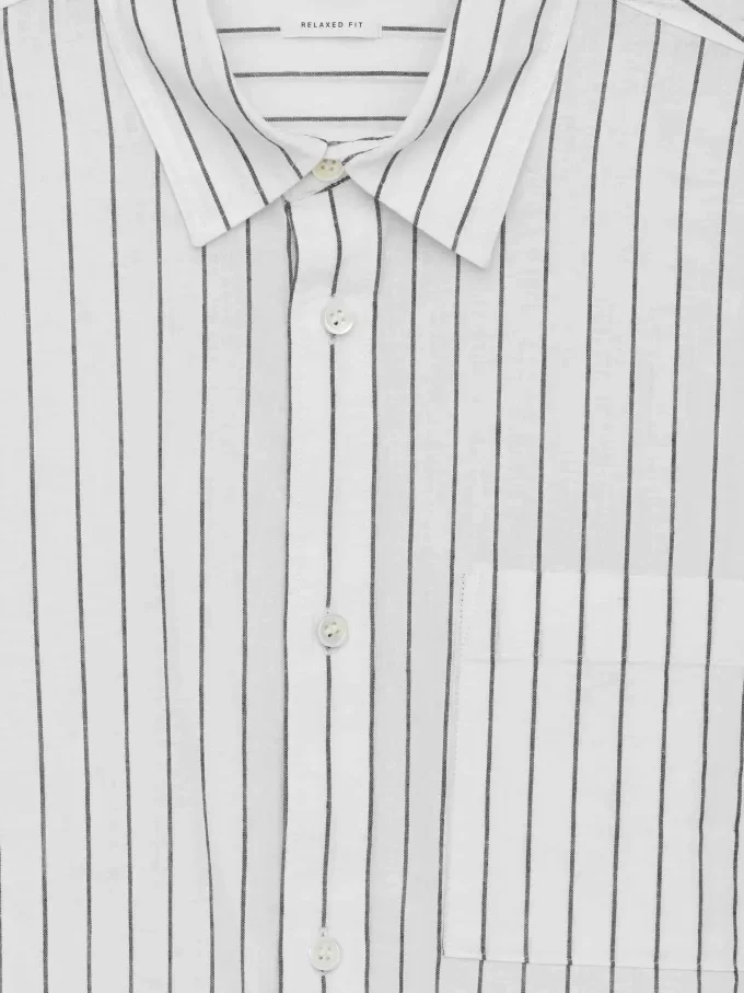 Lässiges Hemd aus Baumwollleinen Lässiges Hemd aus Baumwollleinen