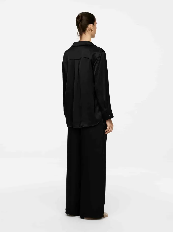 Lässiges Seidenhemd