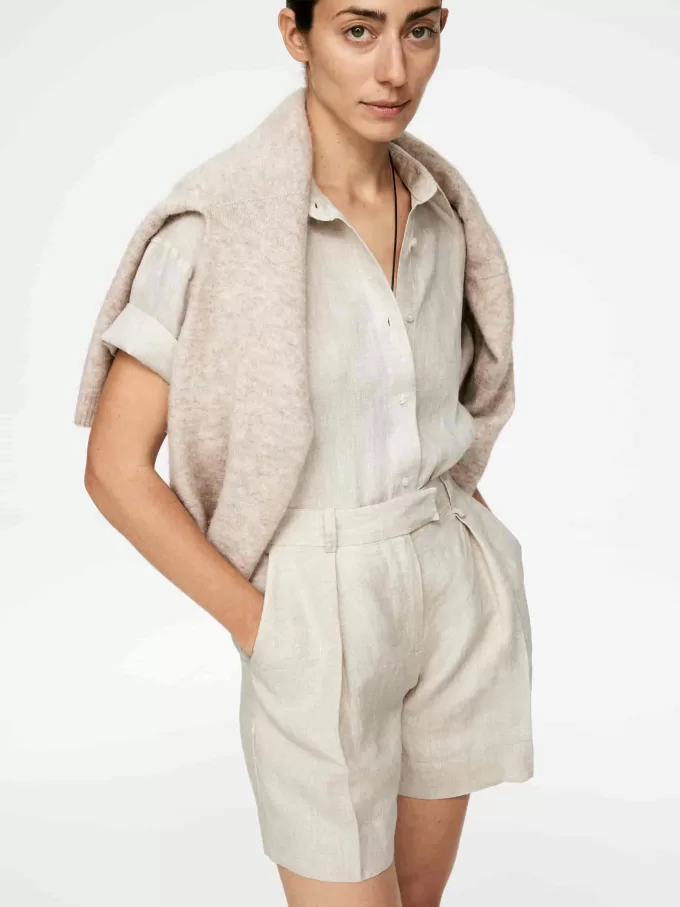 Leinenshorts mit hoher Taille