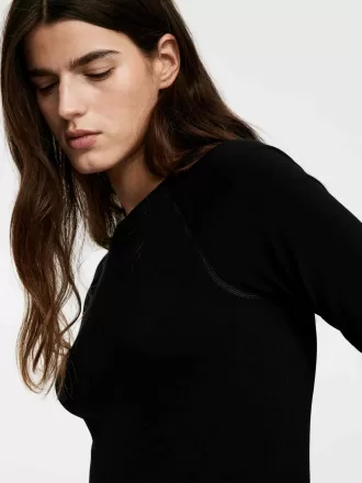 Nahtloses Oberteil aus Wollmischung