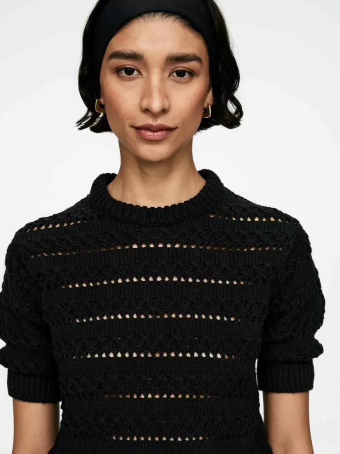 Offen gestricktes Oberteil Offen gestricktes Oberteil