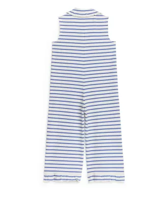 Overall mit Rüschenkragen