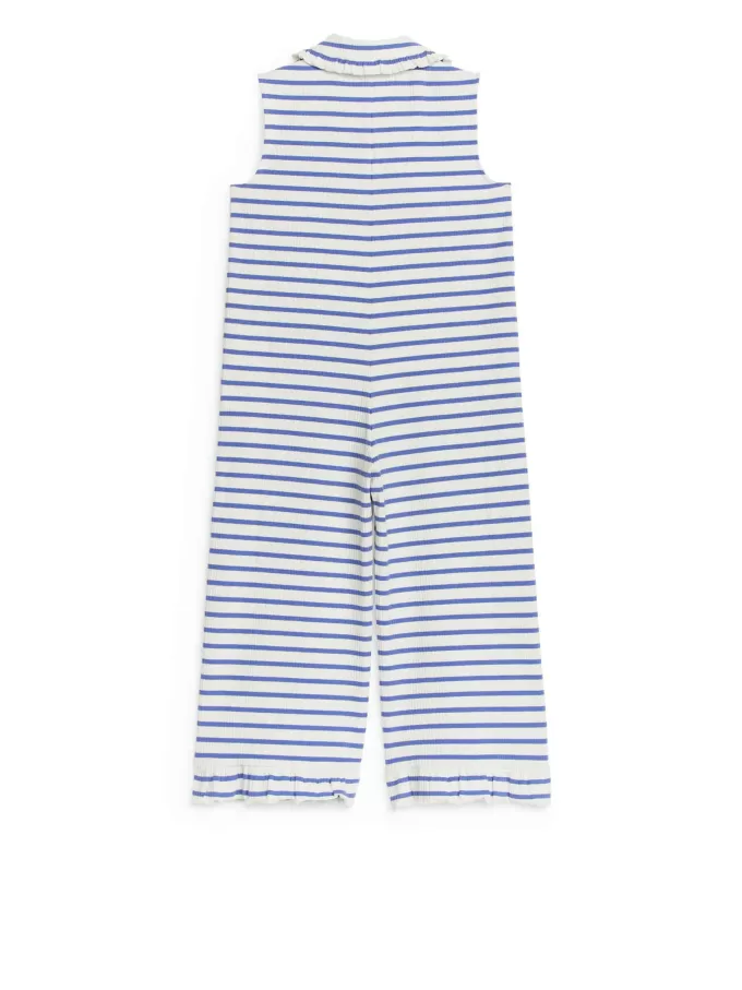 Overall mit Rüschenkragen Overall mit Rüschenkragen