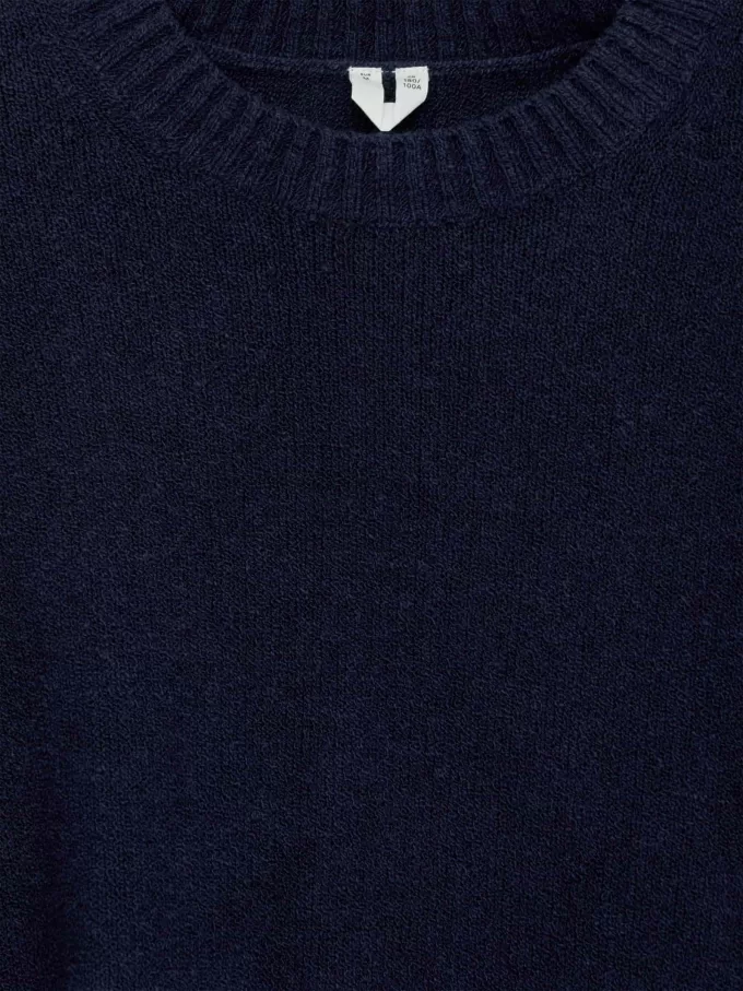 Pullover aus Leinen und Seide Pullover aus Leinen und Seide