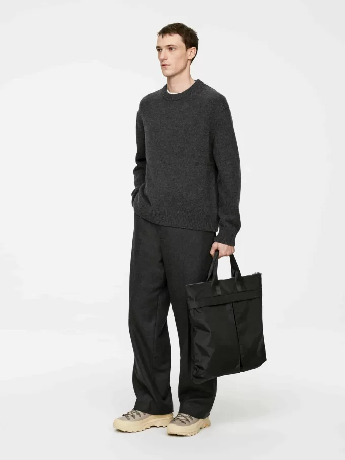 Pullover aus schwerer Wollmischung Pullover aus schwerer Wollmischung