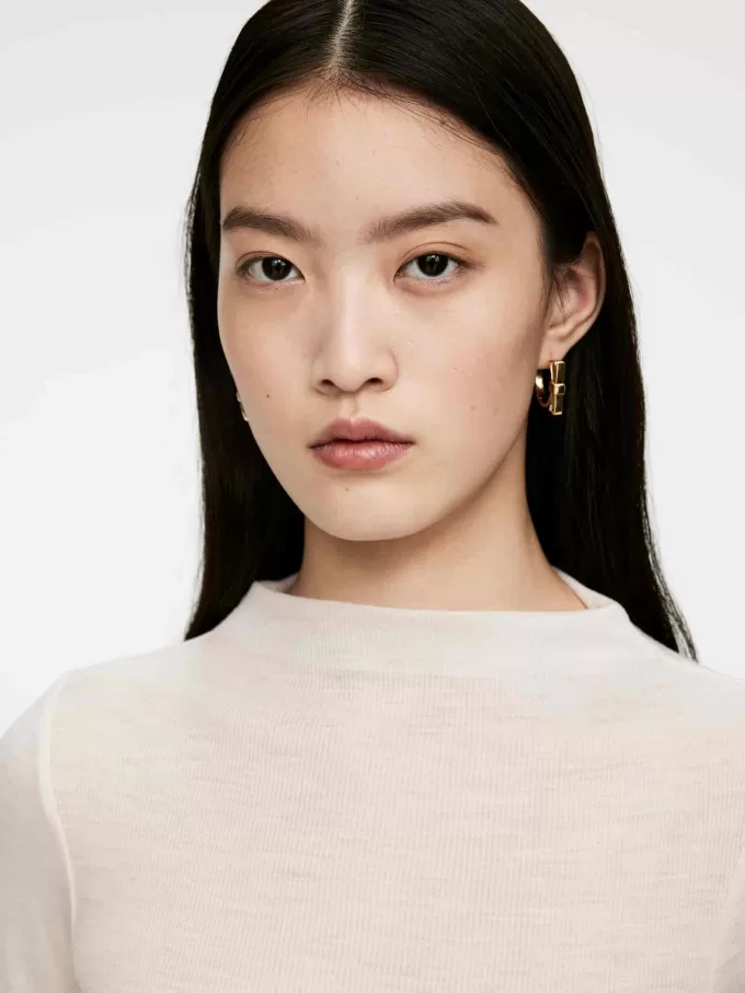 Rippstrick-Oberteil aus Wolle Rippstrick-Oberteil aus Wolle