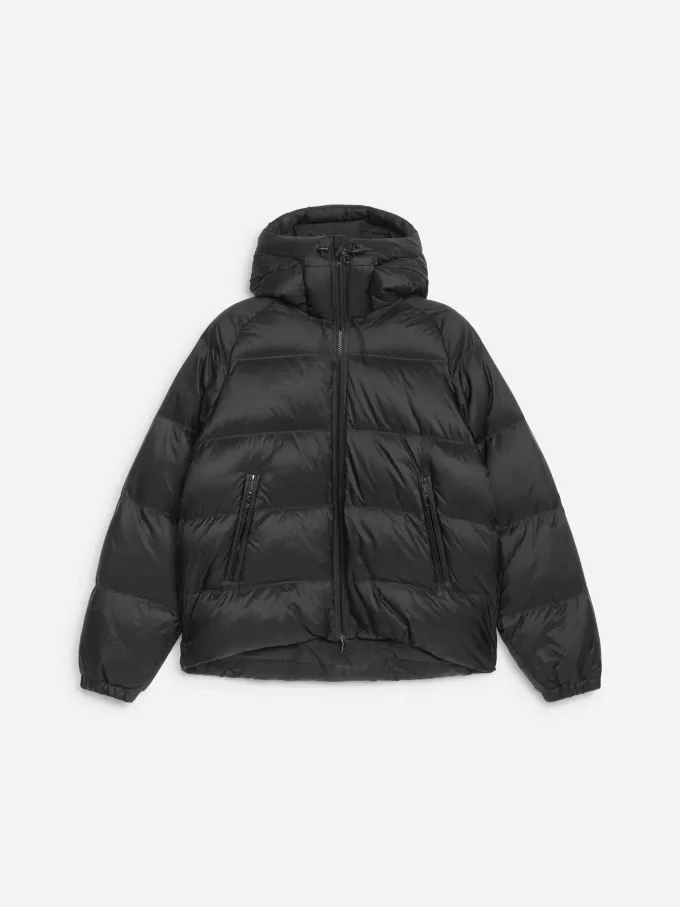 Sportliche Upcycling-Daunenjacke Sportliche Upcycling-Daunenjacke