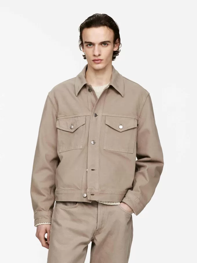 Stückgefärbte Jeansjacke Stückgefärbte Jeansjacke