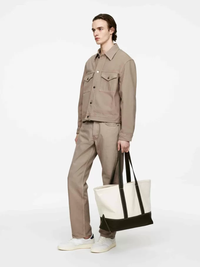 Stückgefärbte Jeansjacke Stückgefärbte Jeansjacke