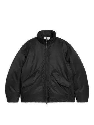 Upcycled Daunenfliegerjacke