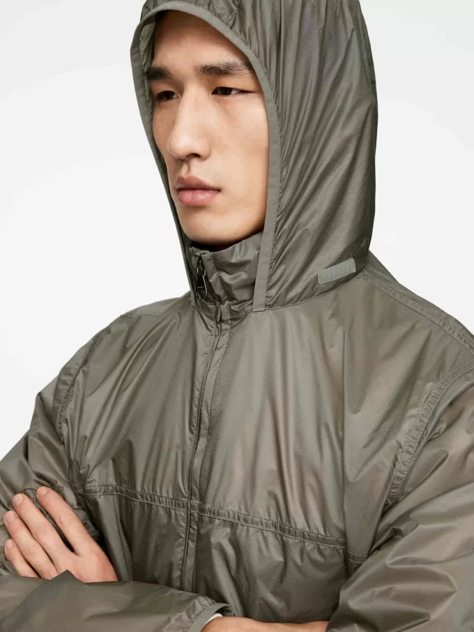 Windjacke aus Nylon Windjacke aus Nylon